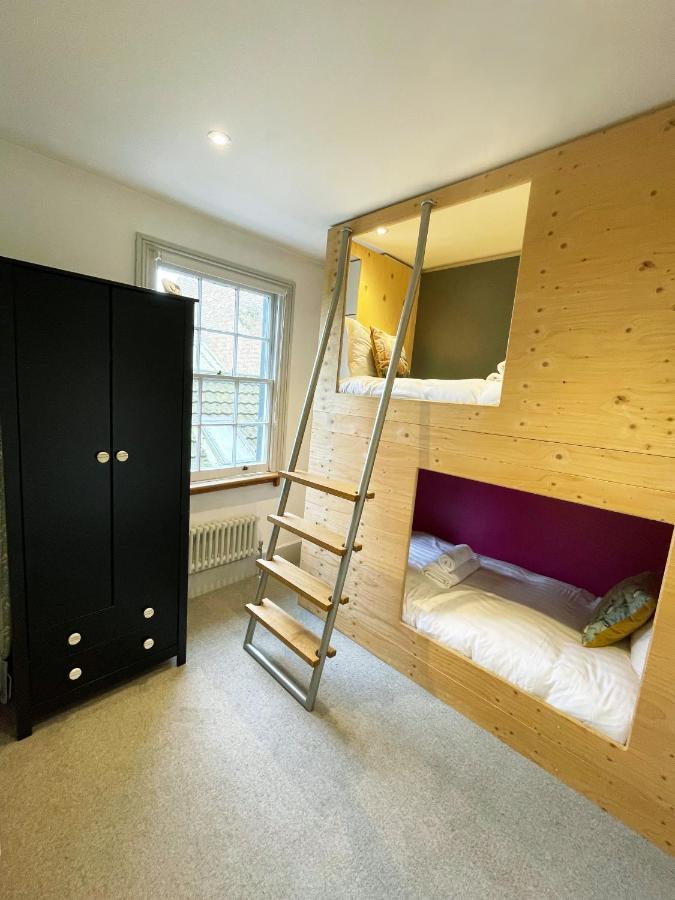 Stylish 2-Bedroom Townhouse Next To Brighton Station Exterior photo